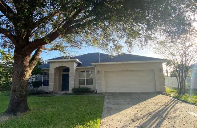Four Bedroom, Three Bath Single Family Home in Debary! - 579 Woodford Drive, DeBary, FL 32713