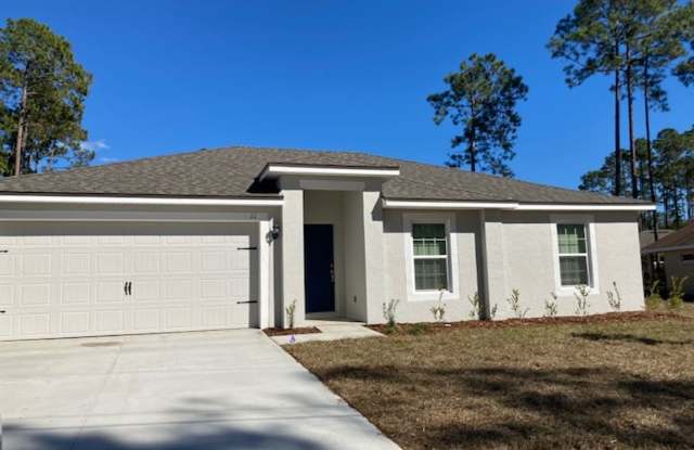 Like New 3/2/2 house with a screened in porch. photos photos