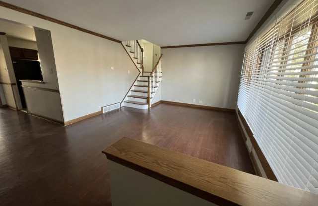 18453 Clyde Road Gallery 2
