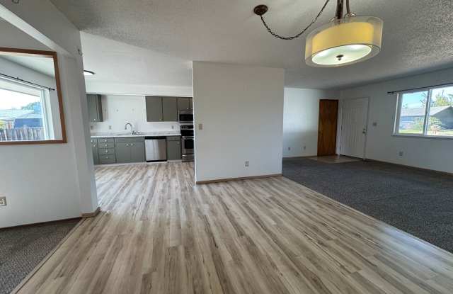 6808 Clinton Way - West Valley, Yakima WA Gallery 1