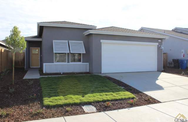 Available Now! - 9705 Amberdale Way, Shafter, CA 93263