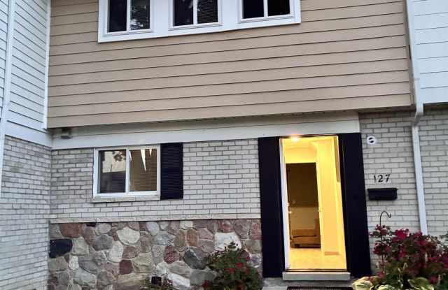 127 Mark Drive Gallery 1