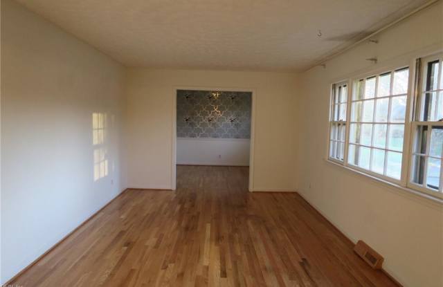 608 S Claypool Court Gallery 2