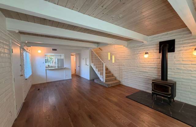 Duplex for Rent in Central Davis – Perfect for UC Davis Students Gallery 4
