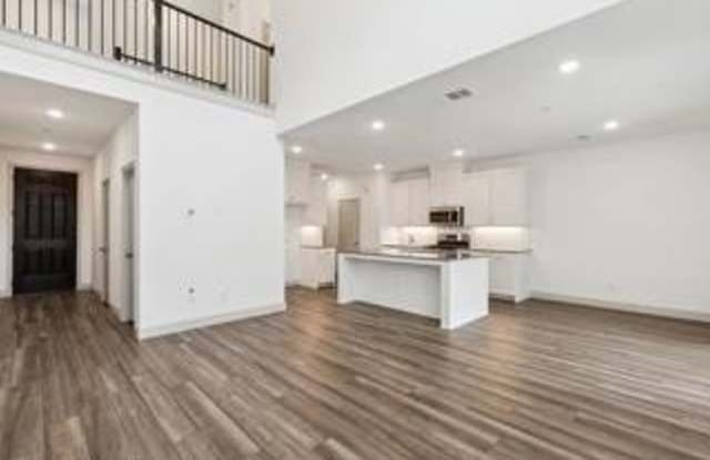 1366 Whipsaw Trail photos photos