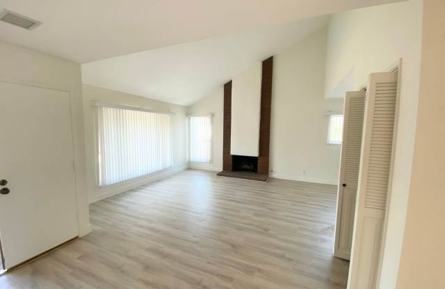 Spacious Family Home in Anaheim! Gallery 4