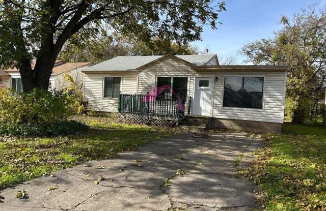3 Bed 1 Bath!! Gallery 1