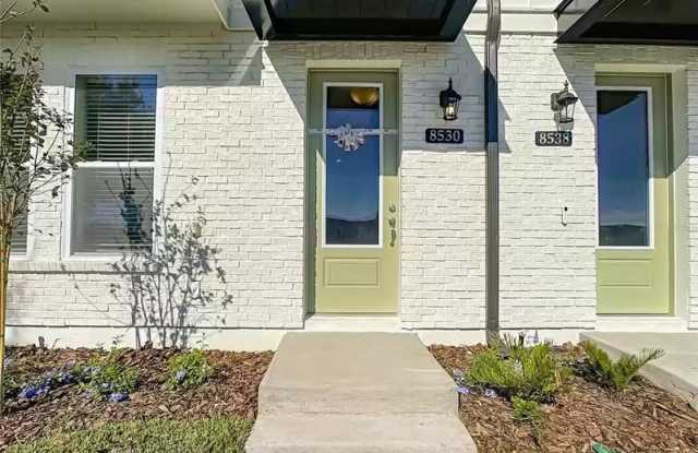 8530 Warburg Alley photos photos