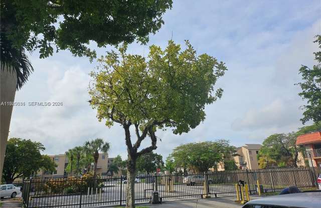 10641 SW 108th Ave photos photos