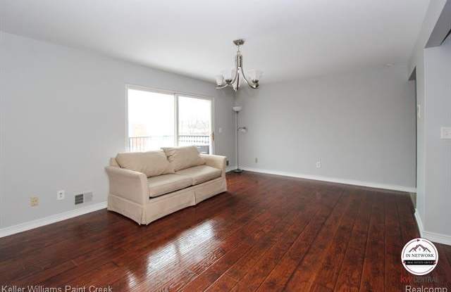 34803 MAPLE LANE Drive Gallery 3