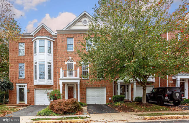 4238 LOWER PARK DRIVE - 4238 Lower Park Drive, Fair Oaks, VA 22030