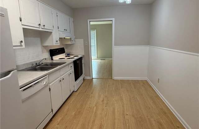1650 Beechwood Boulevard NW Gallery 2