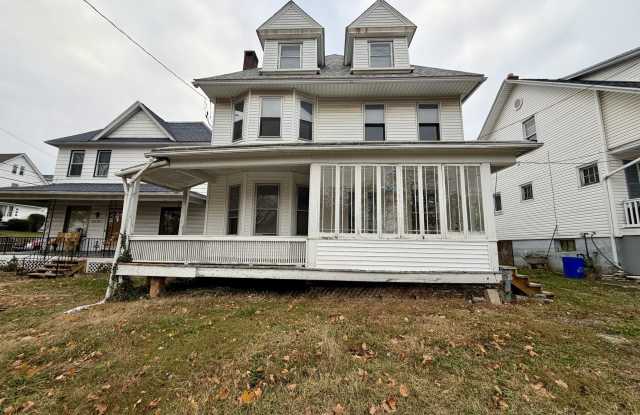 2105 Belmont Terrace unit: 1 photos photos