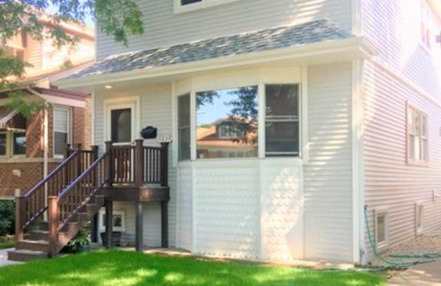 5839 North Marmora Avenue photos photos