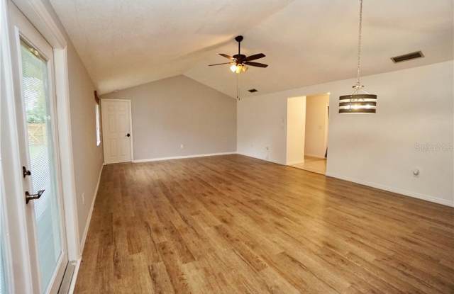 1191 MINEOLA CIRCLE Gallery 2