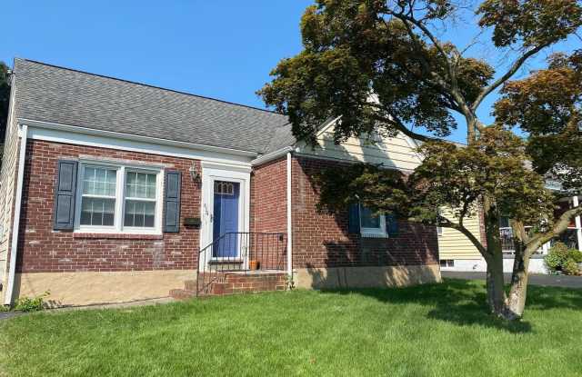 414 BECKER AVE photos photos