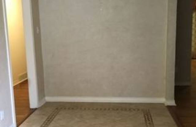 6106 Meadowcrest Drive Gallery 3