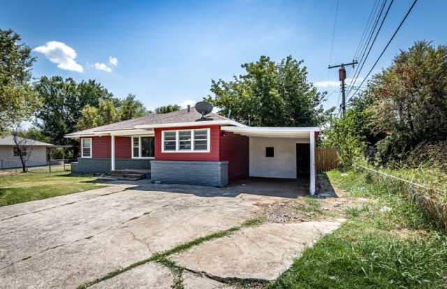 2408 Northwest Ozmun Avenue photos photos