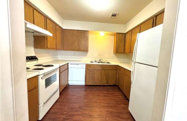 2817 Longmire Drive Gallery 4