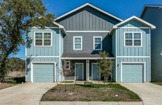 3-BEDROOM TOWNHOME-STYLE DUPLEX photos photos