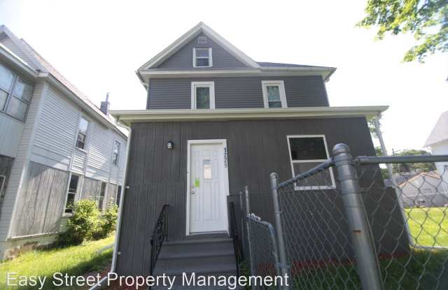 1229 14-1/2 St. - 1229 14 1/2 St, Rock Island, IL 61201