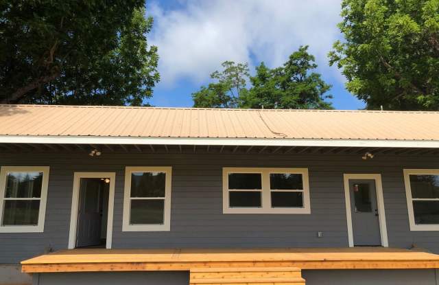 6780 Old Parkdale Rd. - 6780 Old Parkdale Road, Hood River County, OR 97041