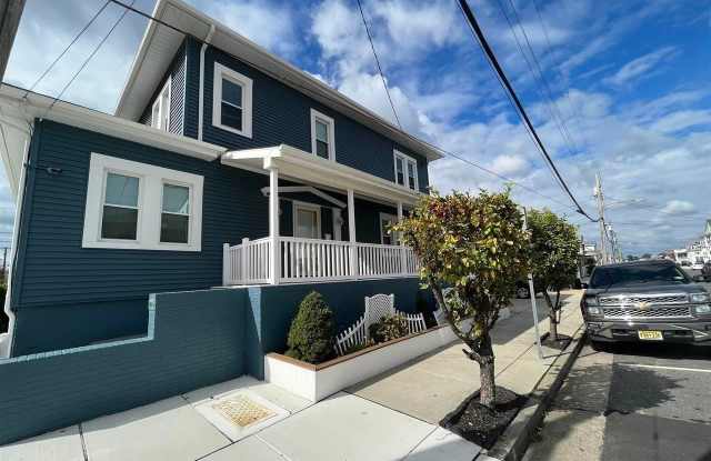 7001 Ventnor Upstairs Ave photos photos
