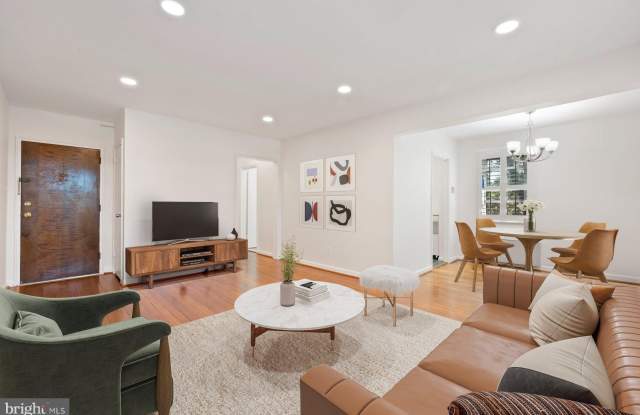 4822 CHEVY CHASE Drive Gallery 2