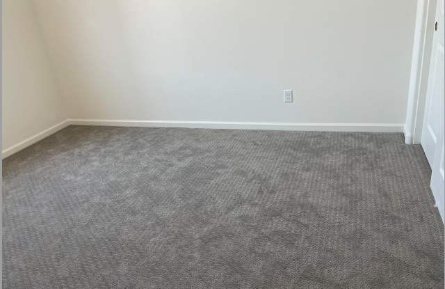 815 W Nova Place Gallery 2