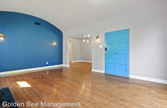 465 N Croft Ave Gallery 3