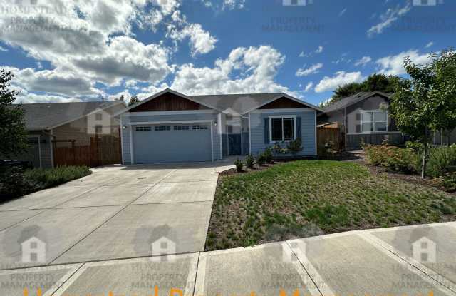 Happy Holidays from Homestead! Get 50% off one month of rent! photos photos