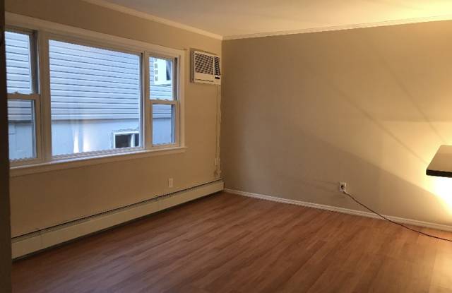 164-21 97th Street Gallery 3