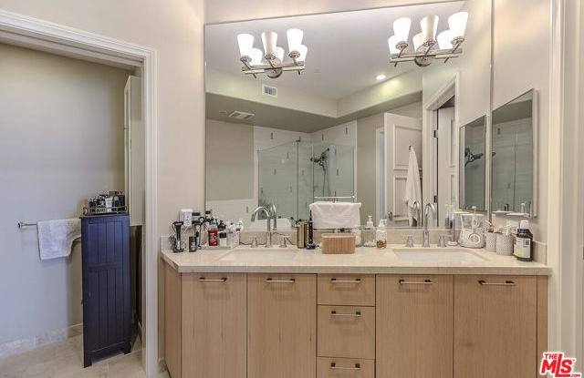 376 Caruso Avenue photos photos