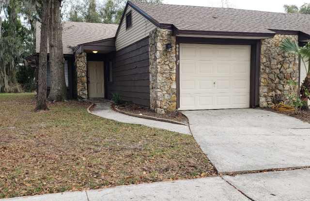 Charming 3-1.5 Duplex Near SunRail – Maitland - 908 Robinhood Court, Maitland, FL 32751