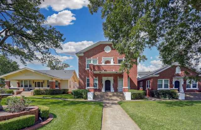 707 South Broadway Avenue photos photos