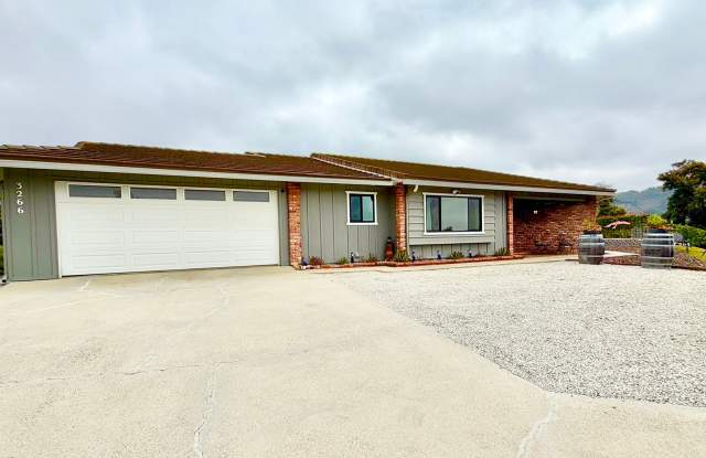 Beautifully Furnished  Appointed, Shorter Term Rental in the Peaceful Gird Valley area of Fallbrook! photos photos