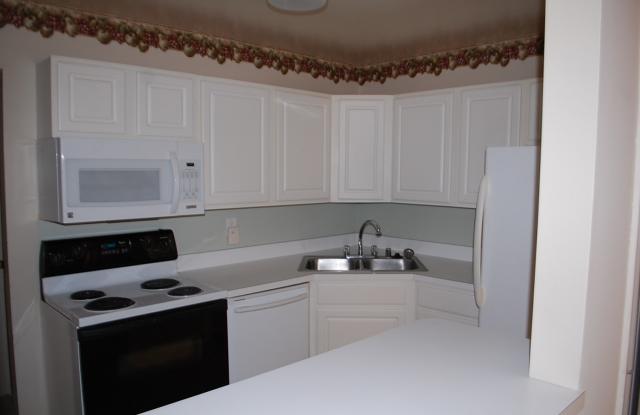 BEL AIR - HICKORY HILLS CONDO Gallery 3