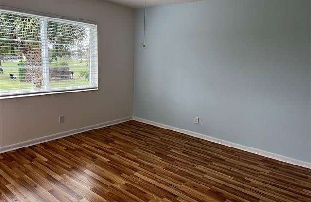 13 High Point CIR N Gallery 4
