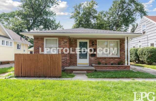 3145 Sherbrooke Rd-Lower. photos photos
