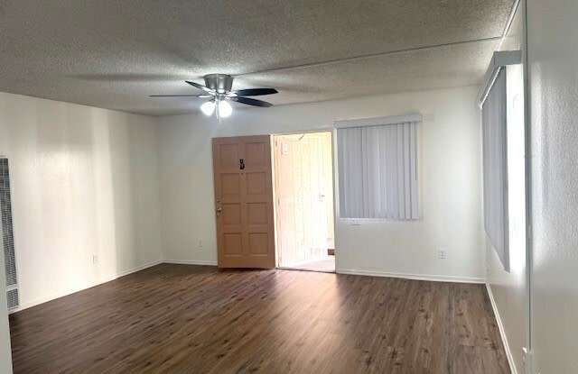 16872 Lynn Lane Gallery 3