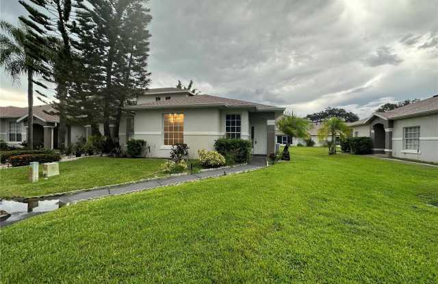 14572 LAGUNA BEACH CIRCLE - 14572 Laguna Beach Circle, Meadow Woods, FL 32824