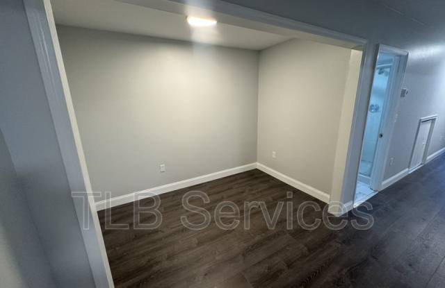 733 Main Street - Rear Gallery 3