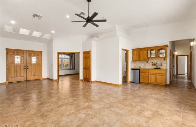 1101 Malachite Court Gallery 1