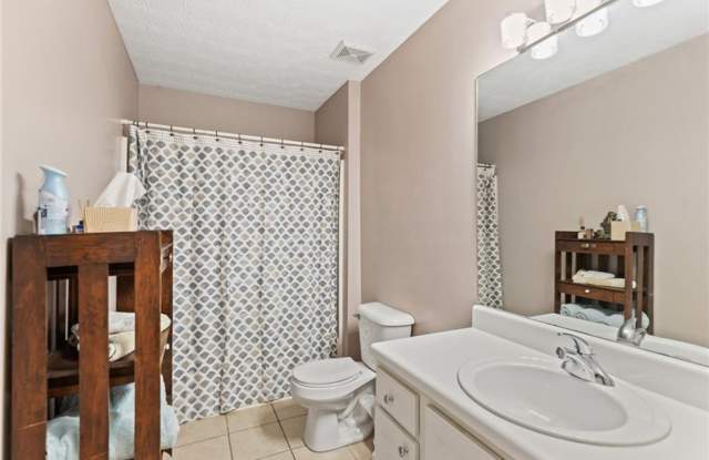 Condo for Rent in Auburn photos photos