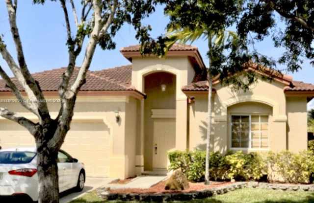 8841 SW 212th Ter photos photos