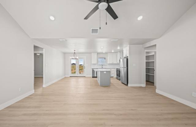 Country Living In Slaton ISD! Gallery 3