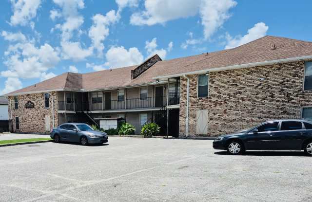4518 Y A Tittle Avenue - 16 photos photos