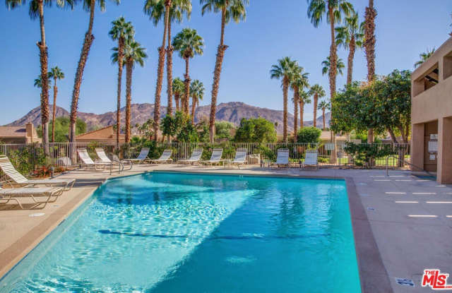 73441 FOXTAIL Ln Gallery 1