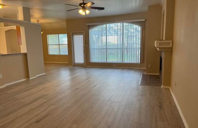 Welcome home to 2805 Berry Way! Gallery 4