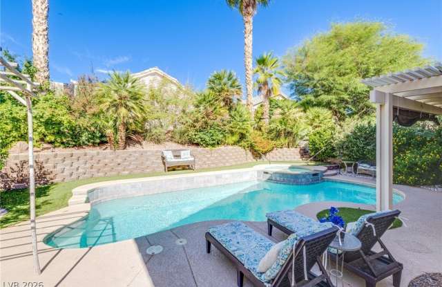 253 Camelback Ridge Avenue Gallery 4